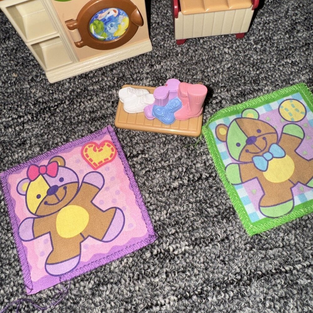 Fisher Price LOVING FAMILY DOLLHOUSE Laundry Room Washer Dryer Mudroom Set Twin - Picture 2 of 4